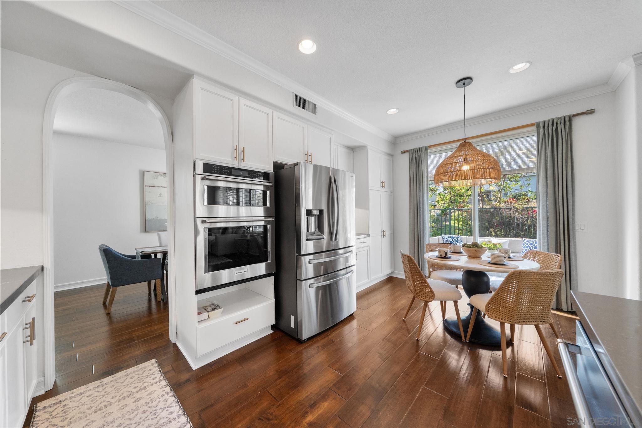 Detail Gallery Image 21 of 75 For 2364  Summerwind Pl, Carlsbad,  CA 92008 - 5 Beds | 3 Baths