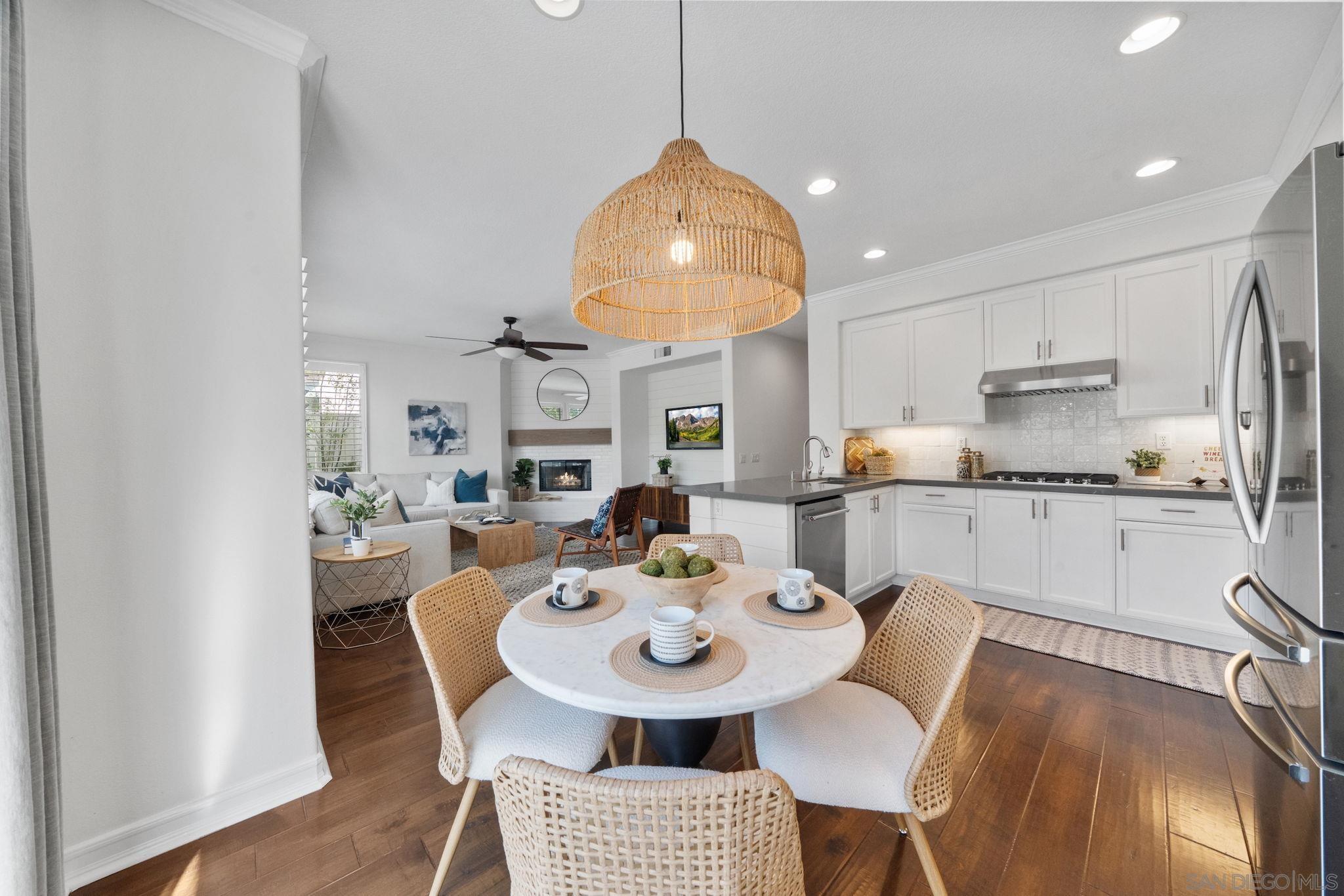 Detail Gallery Image 24 of 75 For 2364  Summerwind Pl, Carlsbad,  CA 92008 - 5 Beds | 3 Baths