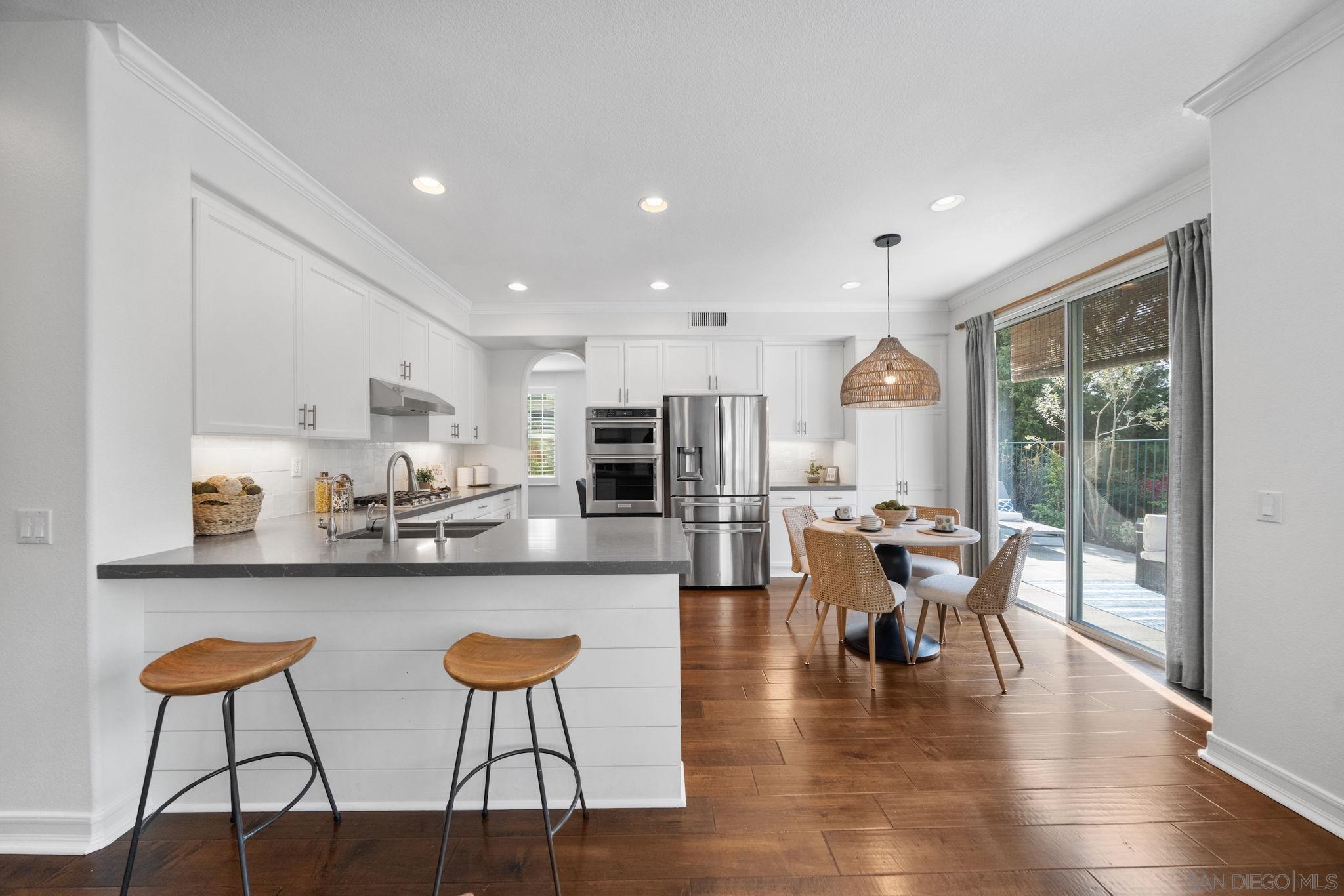 Detail Gallery Image 27 of 75 For 2364  Summerwind Pl, Carlsbad,  CA 92008 - 5 Beds | 3 Baths