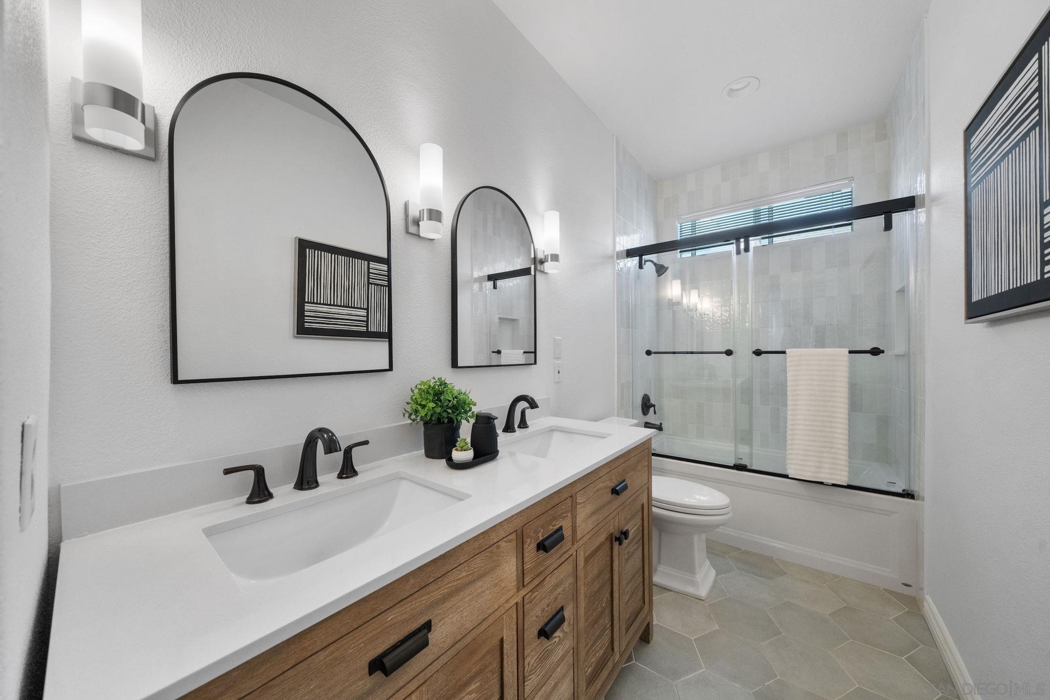 Detail Gallery Image 43 of 75 For 2364  Summerwind Pl, Carlsbad,  CA 92008 - 5 Beds | 3 Baths