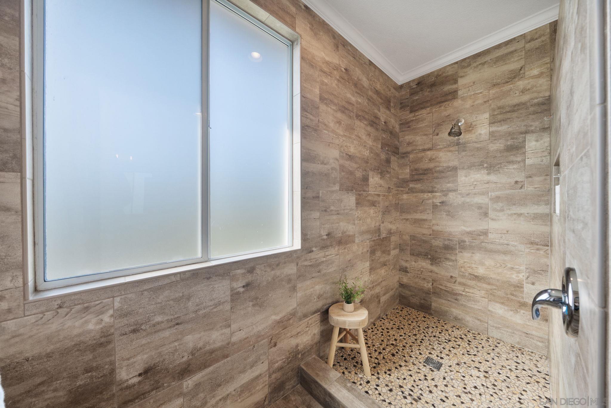 Detail Gallery Image 65 of 75 For 2364  Summerwind Pl, Carlsbad,  CA 92008 - 5 Beds | 3 Baths