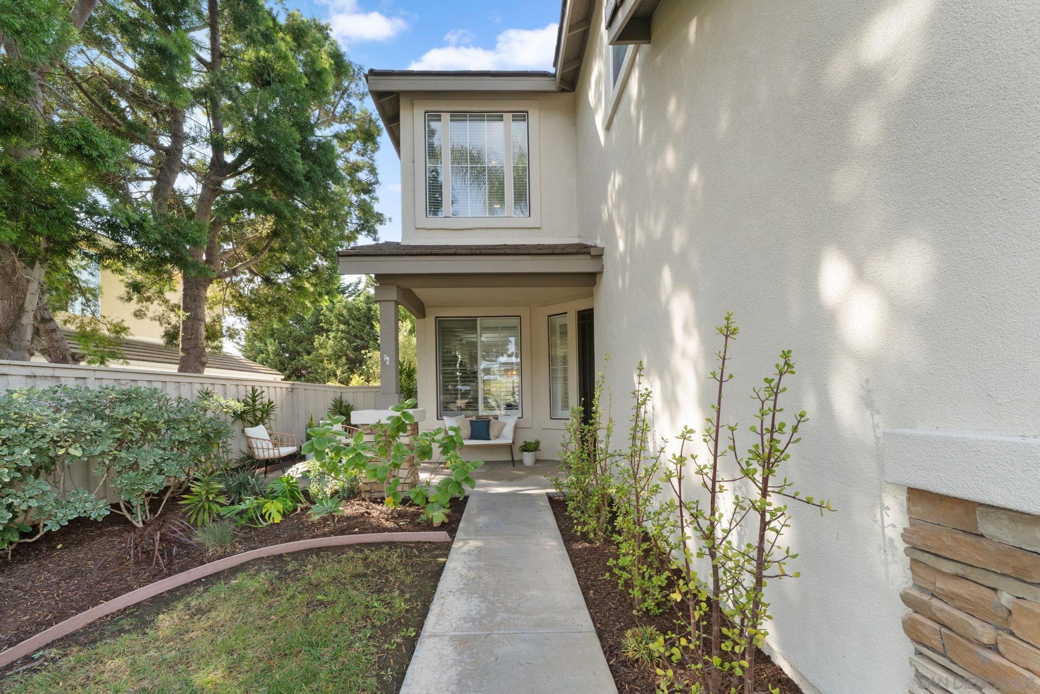 Detail Gallery Image 10 of 75 For 2364  Summerwind Pl, Carlsbad,  CA 92008 - 5 Beds | 3 Baths