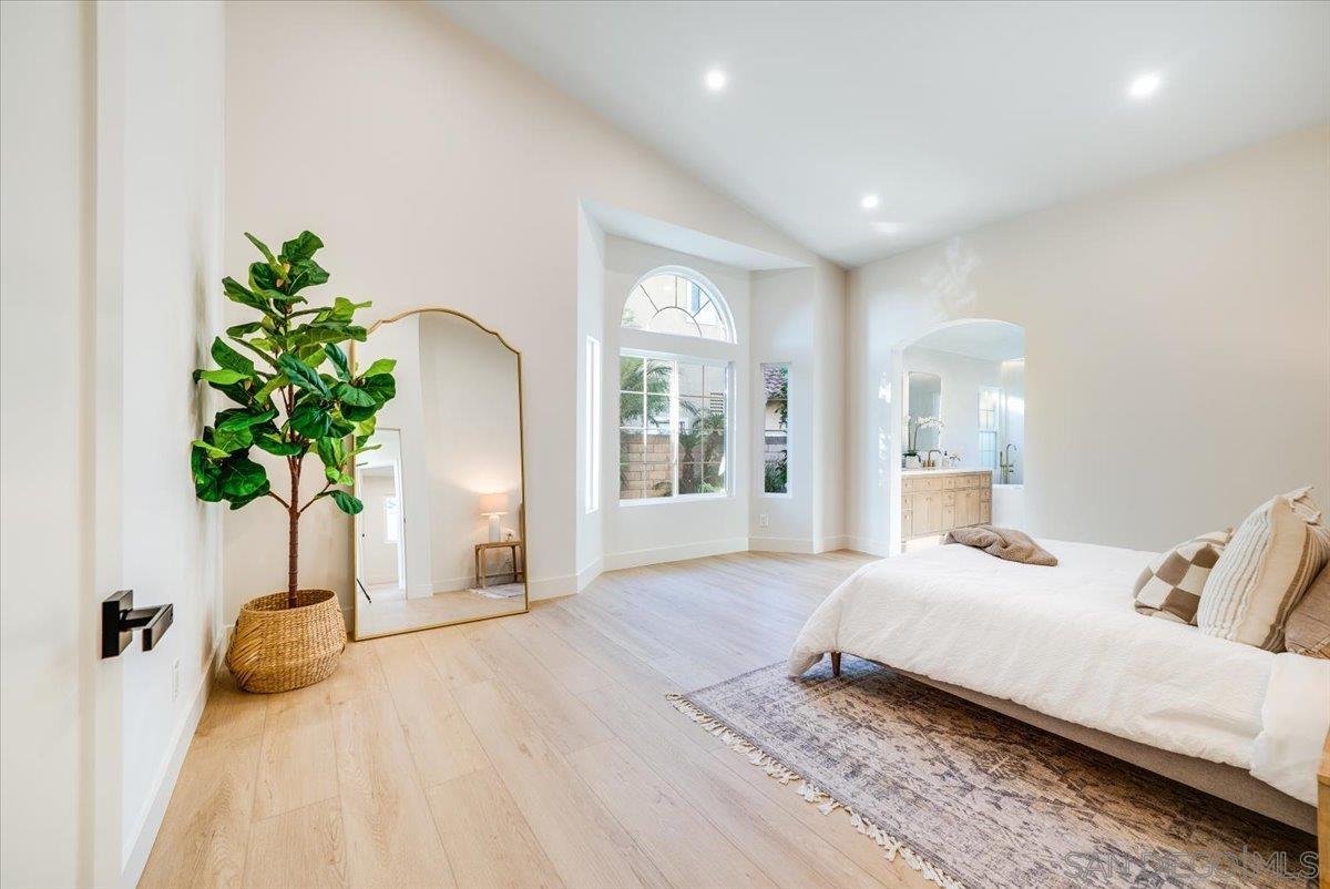 Detail Gallery Image 21 of 65 For 1736  Blackbird Cir, Carlsbad,  CA 92011 - 4 Beds | 3 Baths