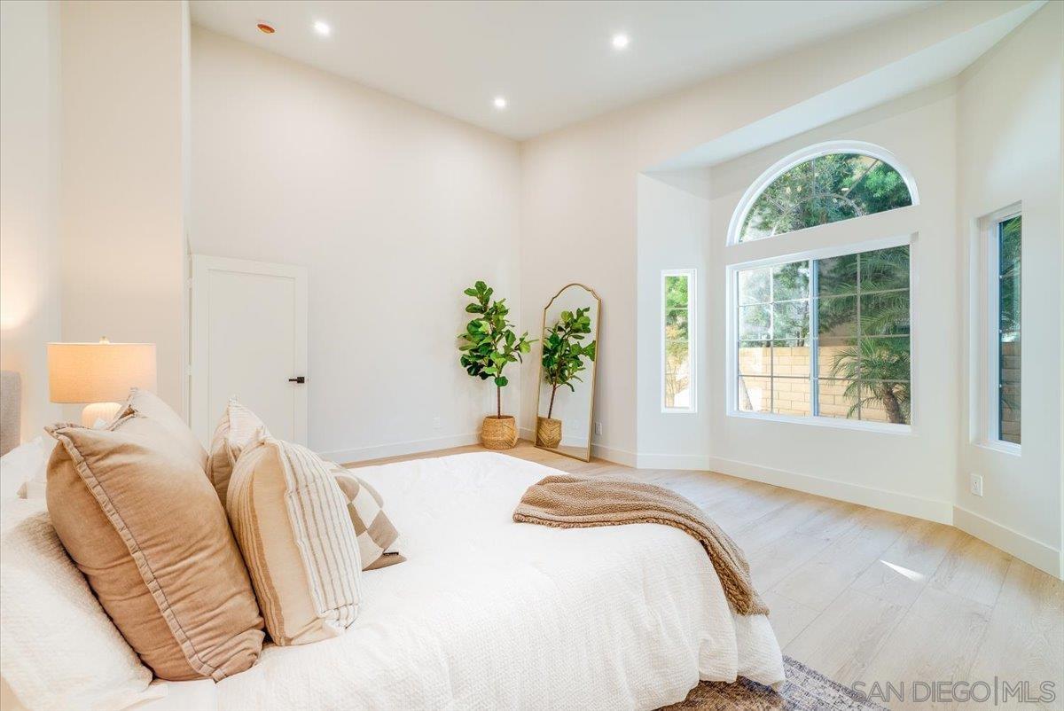 Detail Gallery Image 22 of 65 For 1736  Blackbird Cir, Carlsbad,  CA 92011 - 4 Beds | 3 Baths