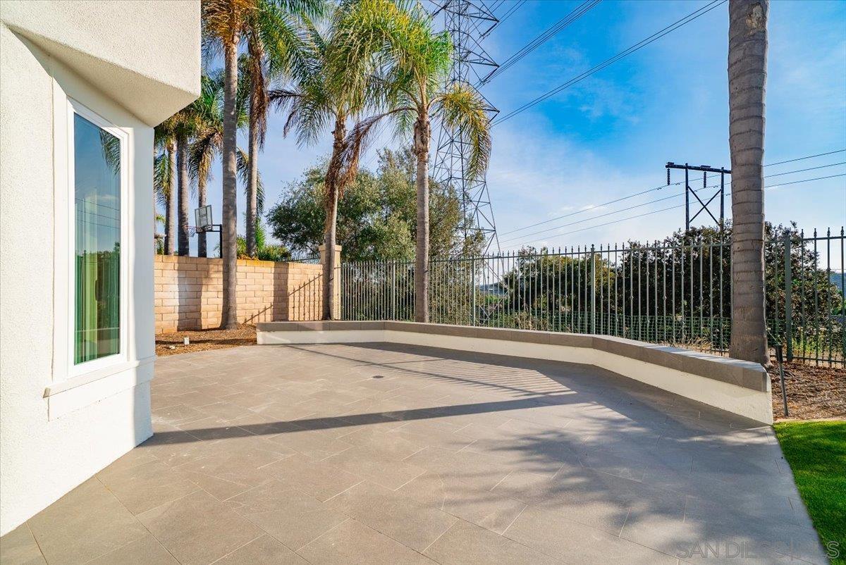 Detail Gallery Image 41 of 65 For 1736  Blackbird Cir, Carlsbad,  CA 92011 - 4 Beds | 3 Baths