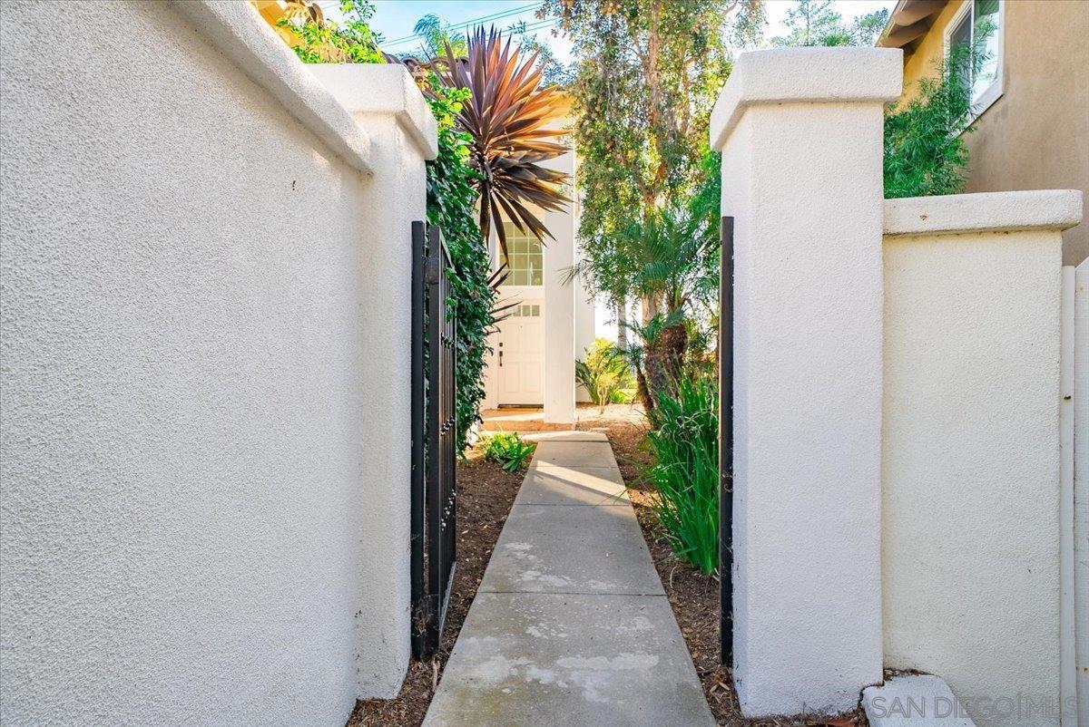 Detail Gallery Image 49 of 65 For 1736  Blackbird Cir, Carlsbad,  CA 92011 - 4 Beds | 3 Baths