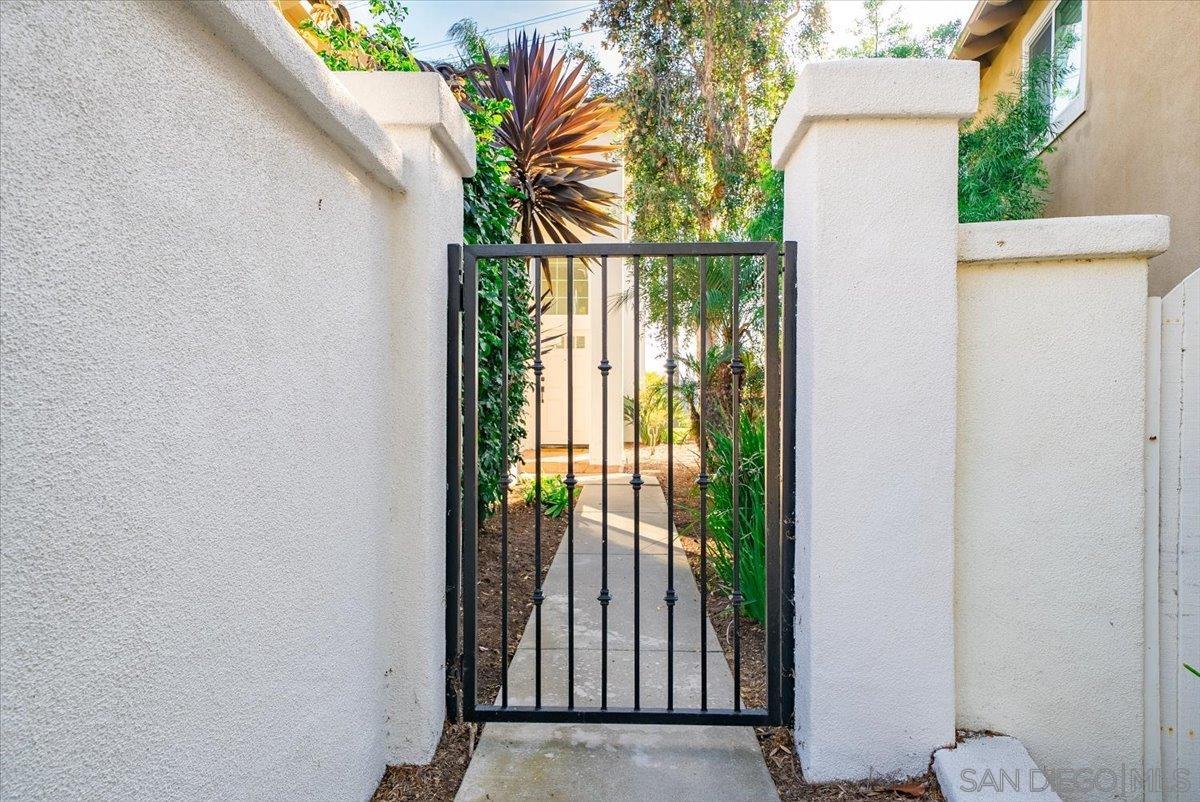 Detail Gallery Image 50 of 65 For 1736  Blackbird Cir, Carlsbad,  CA 92011 - 4 Beds | 3 Baths