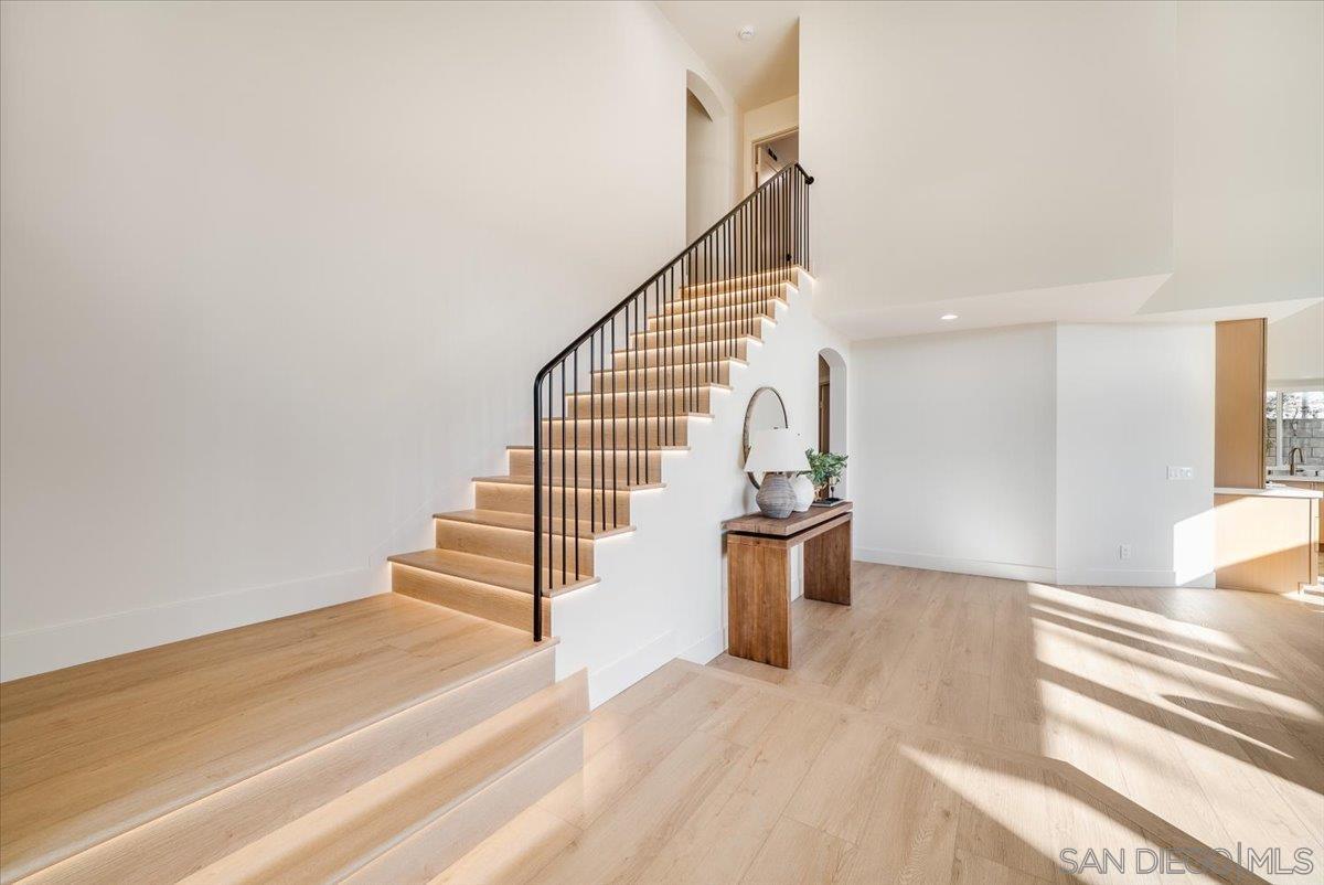 Detail Gallery Image 6 of 65 For 1736  Blackbird Cir, Carlsbad,  CA 92011 - 4 Beds | 3 Baths