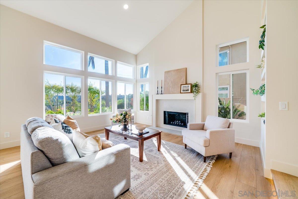 Detail Gallery Image 9 of 65 For 1736  Blackbird Cir, Carlsbad,  CA 92011 - 4 Beds | 3 Baths