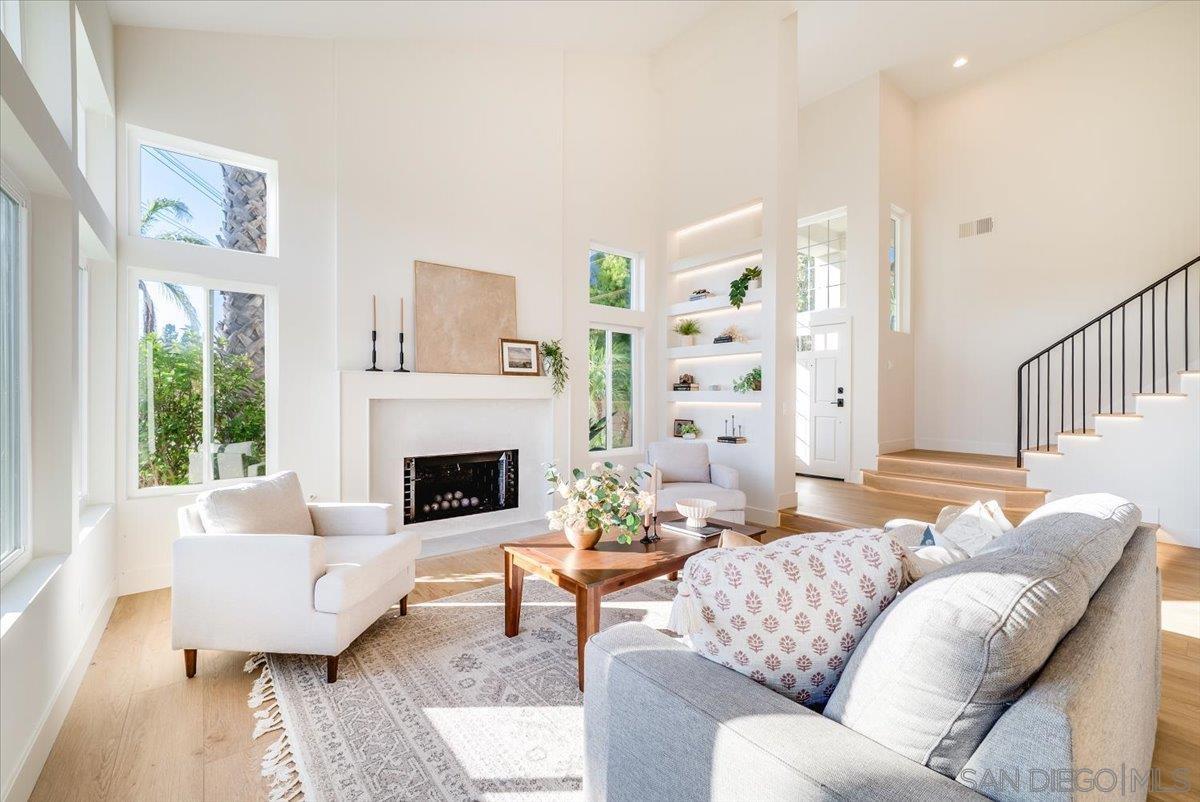 Detail Gallery Image 10 of 65 For 1736  Blackbird Cir, Carlsbad,  CA 92011 - 4 Beds | 3 Baths