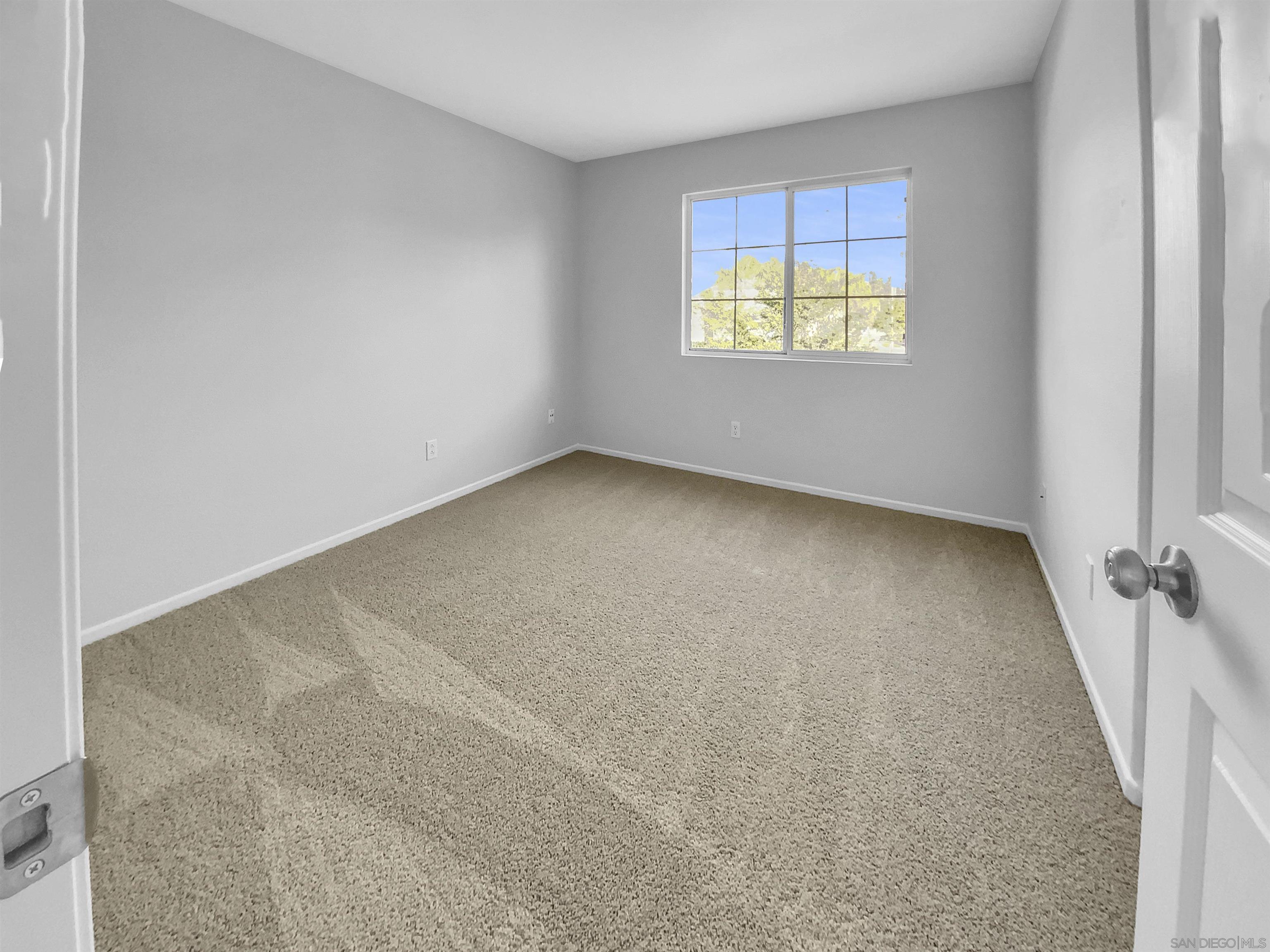 Detail Gallery Image 13 of 25 For 1272  Santa Lucia Rd, Chula Vista,  CA 91913 - 4 Beds | 3/1 Baths