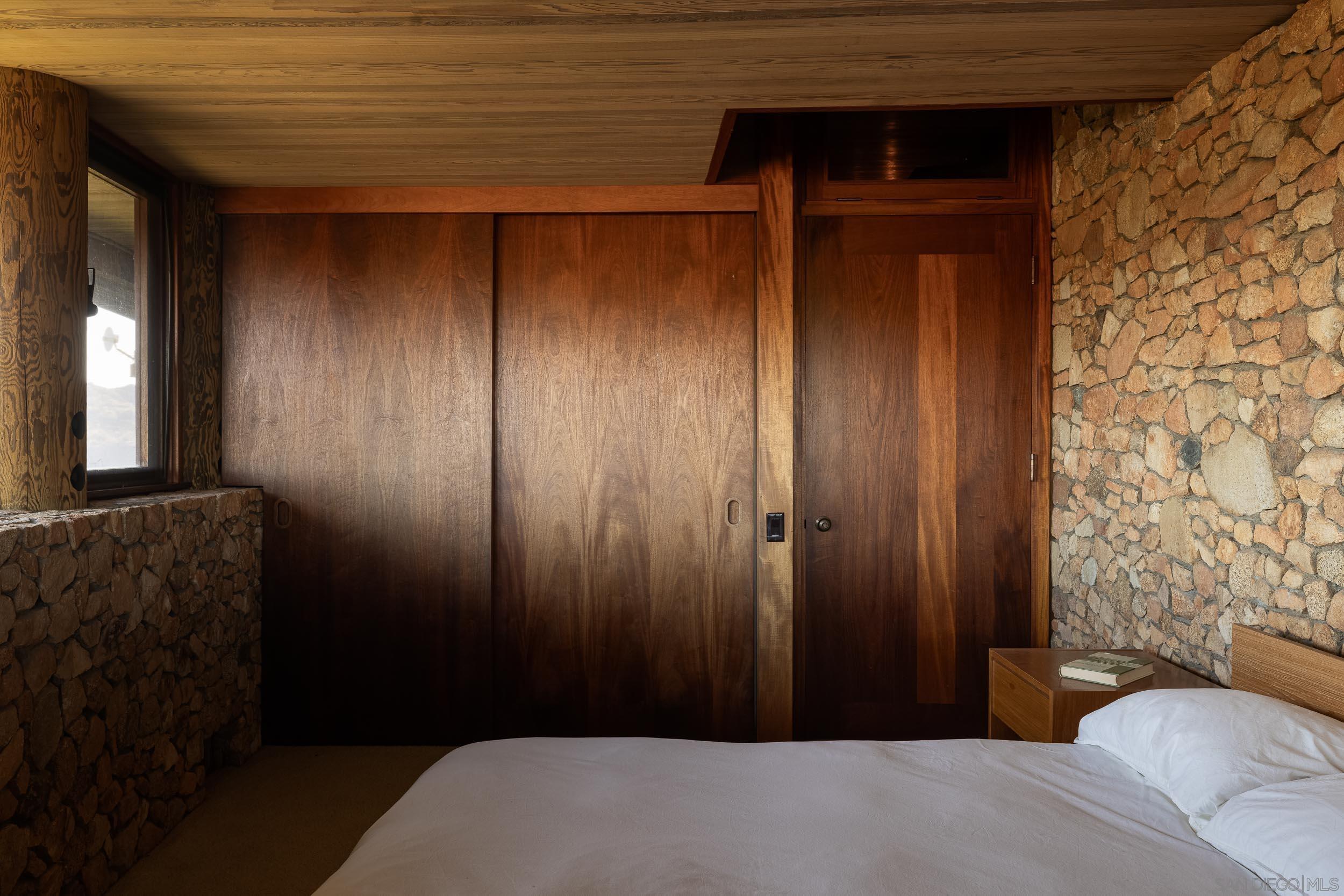 Detail Gallery Image 28 of 38 For 10650  Old Castle Road, Valley Center,  CA 92082 - 5 Beds | 3/1 Baths