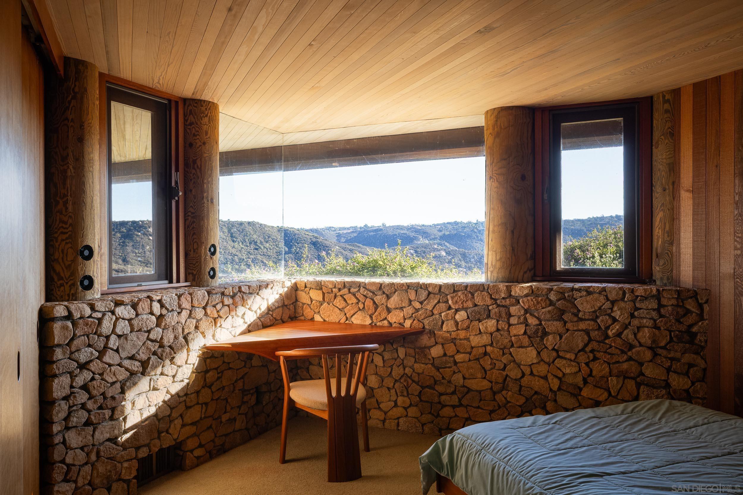 Detail Gallery Image 29 of 38 For 10650  Old Castle Road, Valley Center,  CA 92082 - 5 Beds | 3/1 Baths