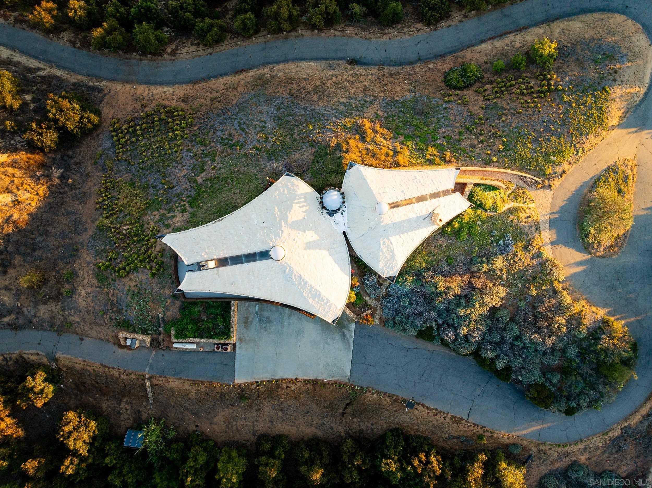 Detail Gallery Image 38 of 38 For 10650  Old Castle Road, Valley Center,  CA 92082 - 5 Beds | 3/1 Baths