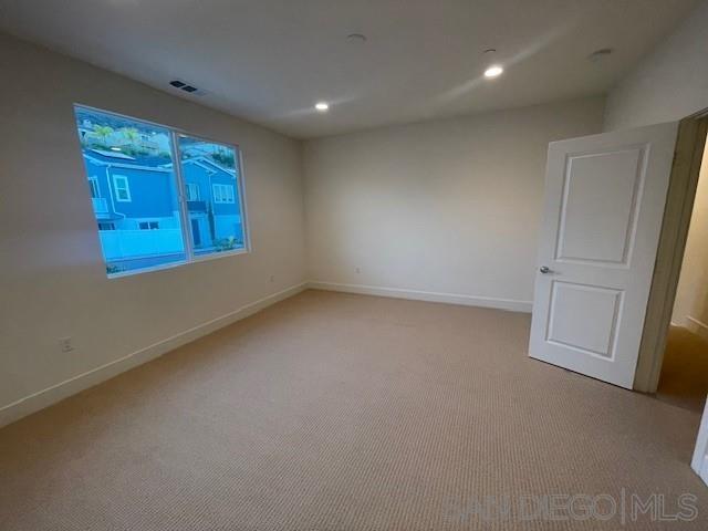 Detail Gallery Image 9 of 19 For 7715  Jasmine Ct., Santee,  CA 92071 - 3 Beds | 2/1 Baths