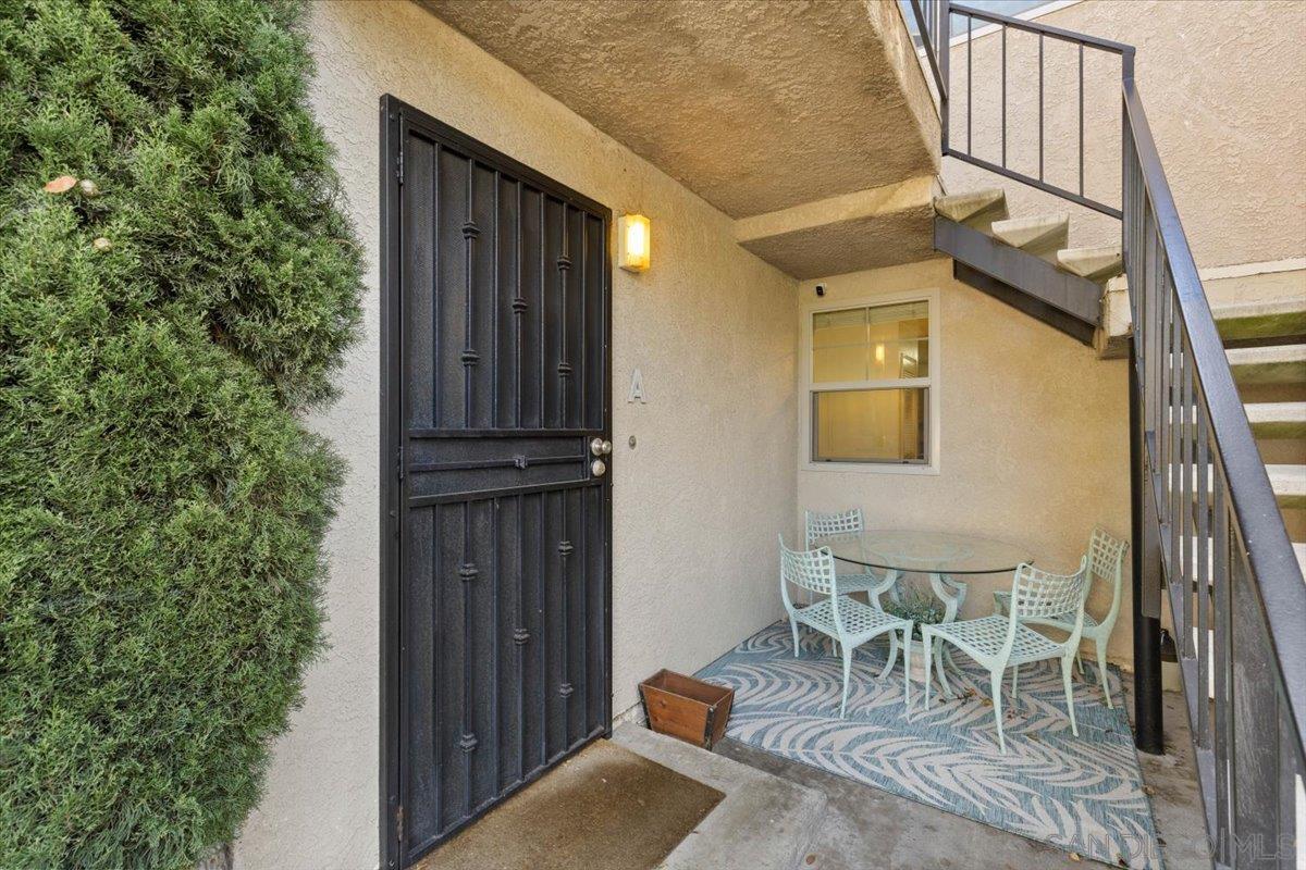 Detail Gallery Image 2 of 20 For 3044  Oliphant St Unit a  a, San Diego,  CA 92106 - 2 Beds | 2 Baths