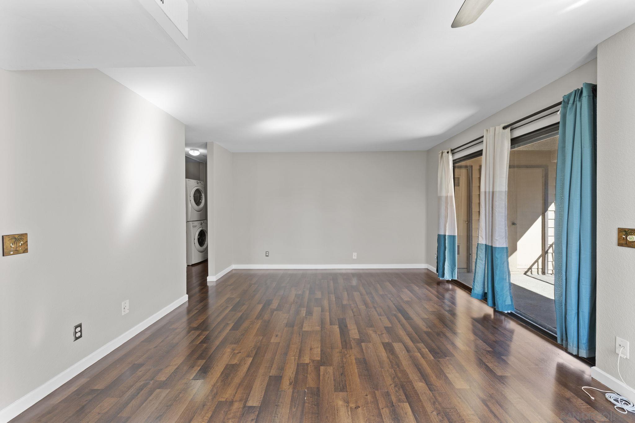 Detail Gallery Image 7 of 19 For 8503  Summerdale Rd  #376,  San Diego,  CA 92126 - 2 Beds | 2 Baths