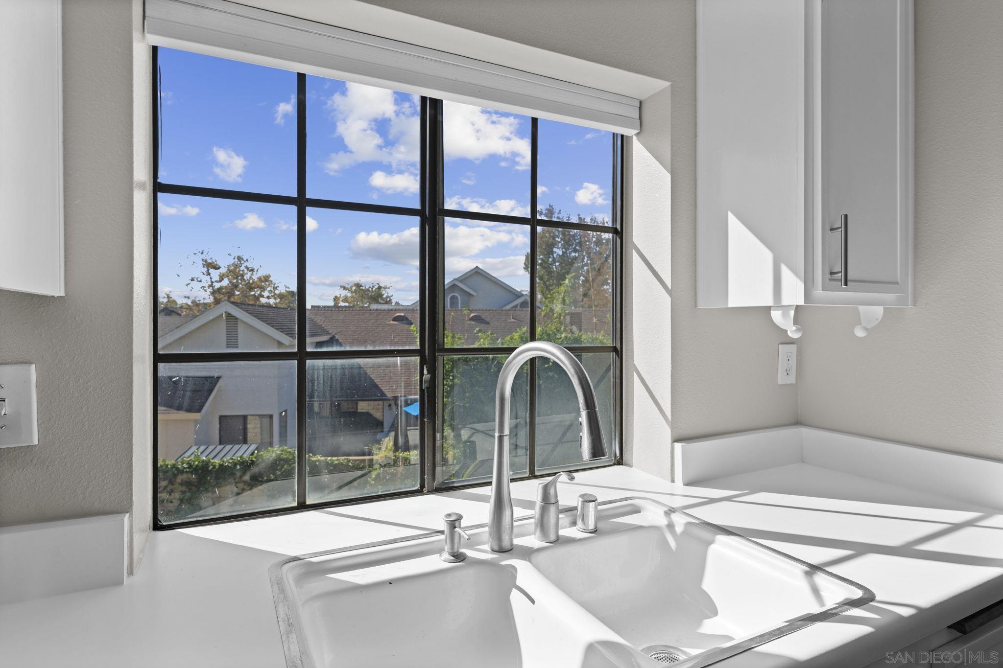 Detail Gallery Image 9 of 19 For 8503  Summerdale Rd  #376,  San Diego,  CA 92126 - 2 Beds | 2 Baths