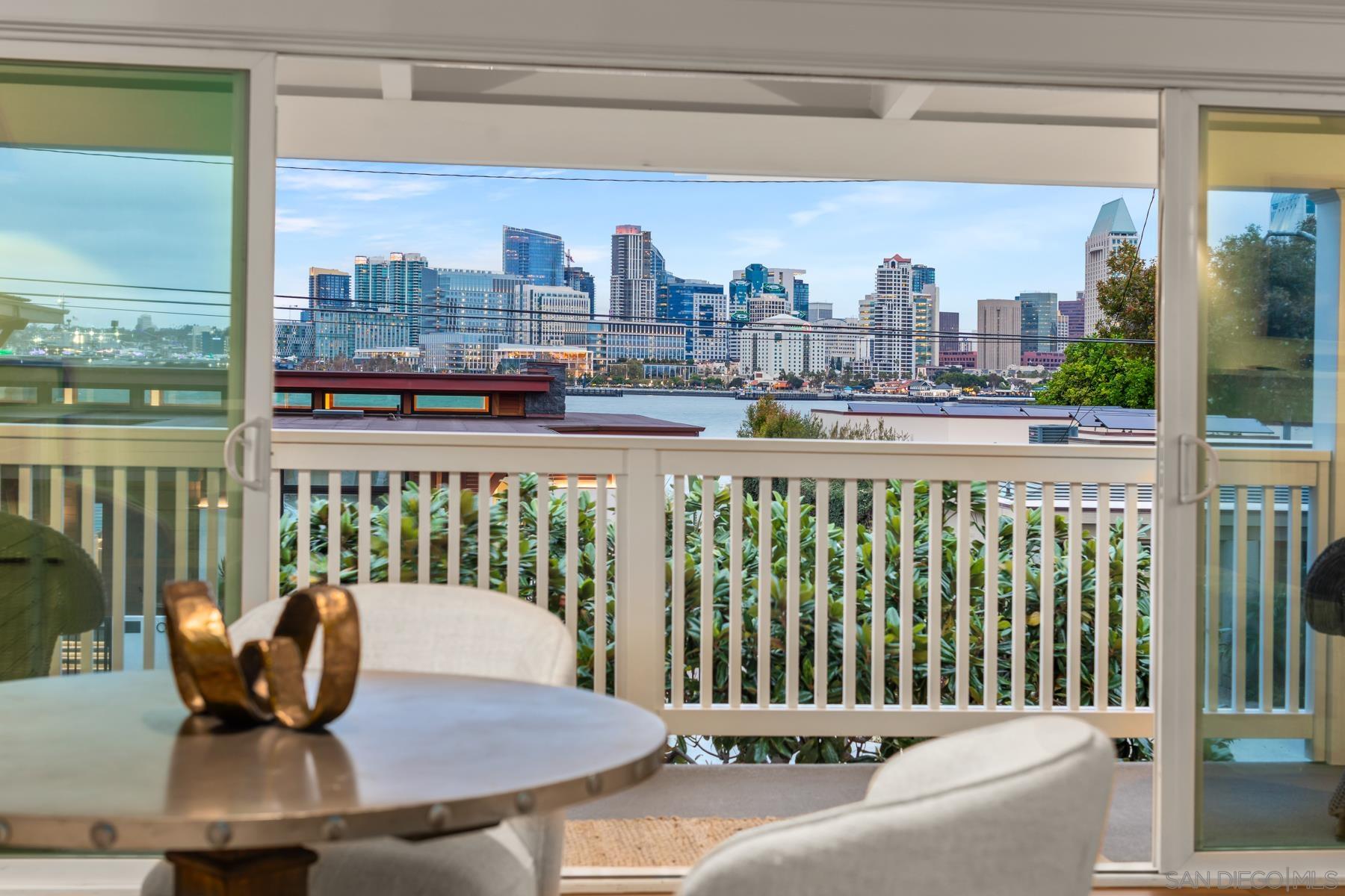 Front Image Thumbnail for SD250043658