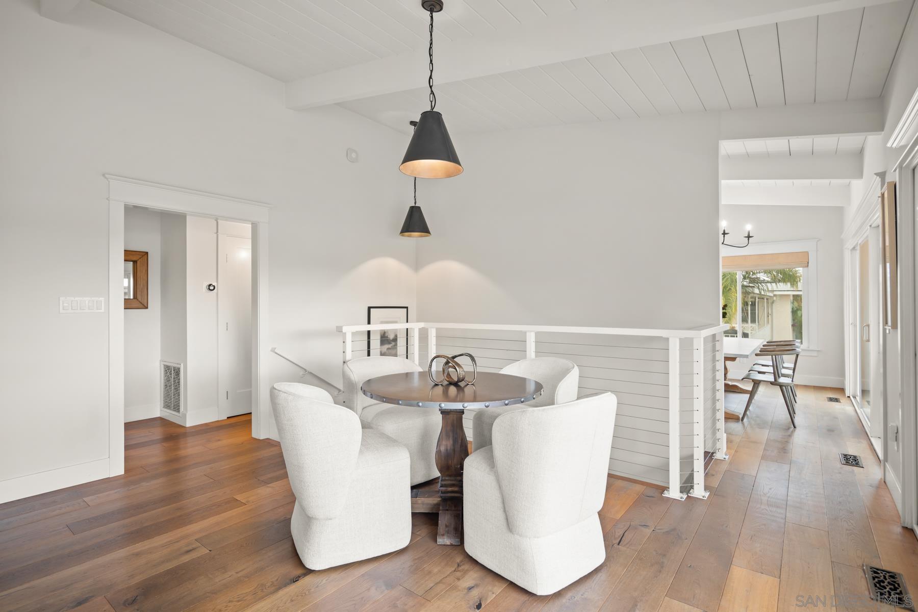 Detail Gallery Image 11 of 35 For 420  1st St, Coronado,  CA 92118 - 3 Beds | 3 Baths