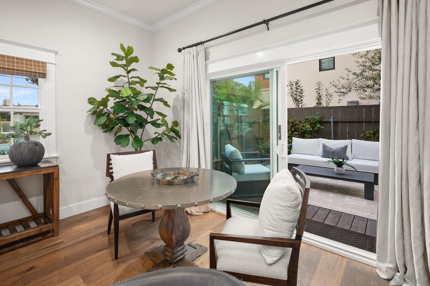 Detail Gallery Image 24 of 35 For 420  1st St, Coronado,  CA 92118 - 3 Beds | 3 Baths