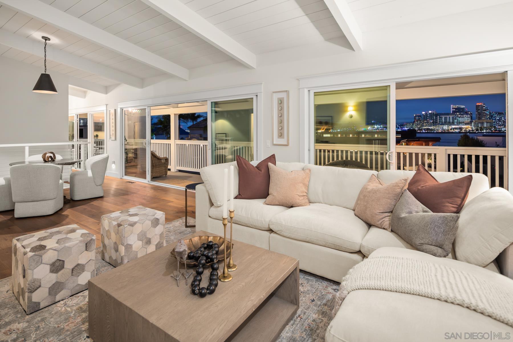 Detail Gallery Image 7 of 35 For 420  1st St, Coronado,  CA 92118 - 3 Beds | 3 Baths