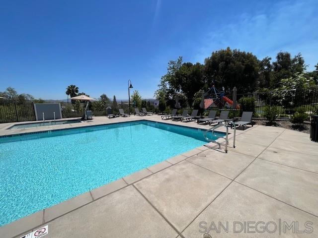 Detail Gallery Image 14 of 23 For 7835  Cypress Dr, Santee,  CA 92071 - 3 Beds | 2/1 Baths