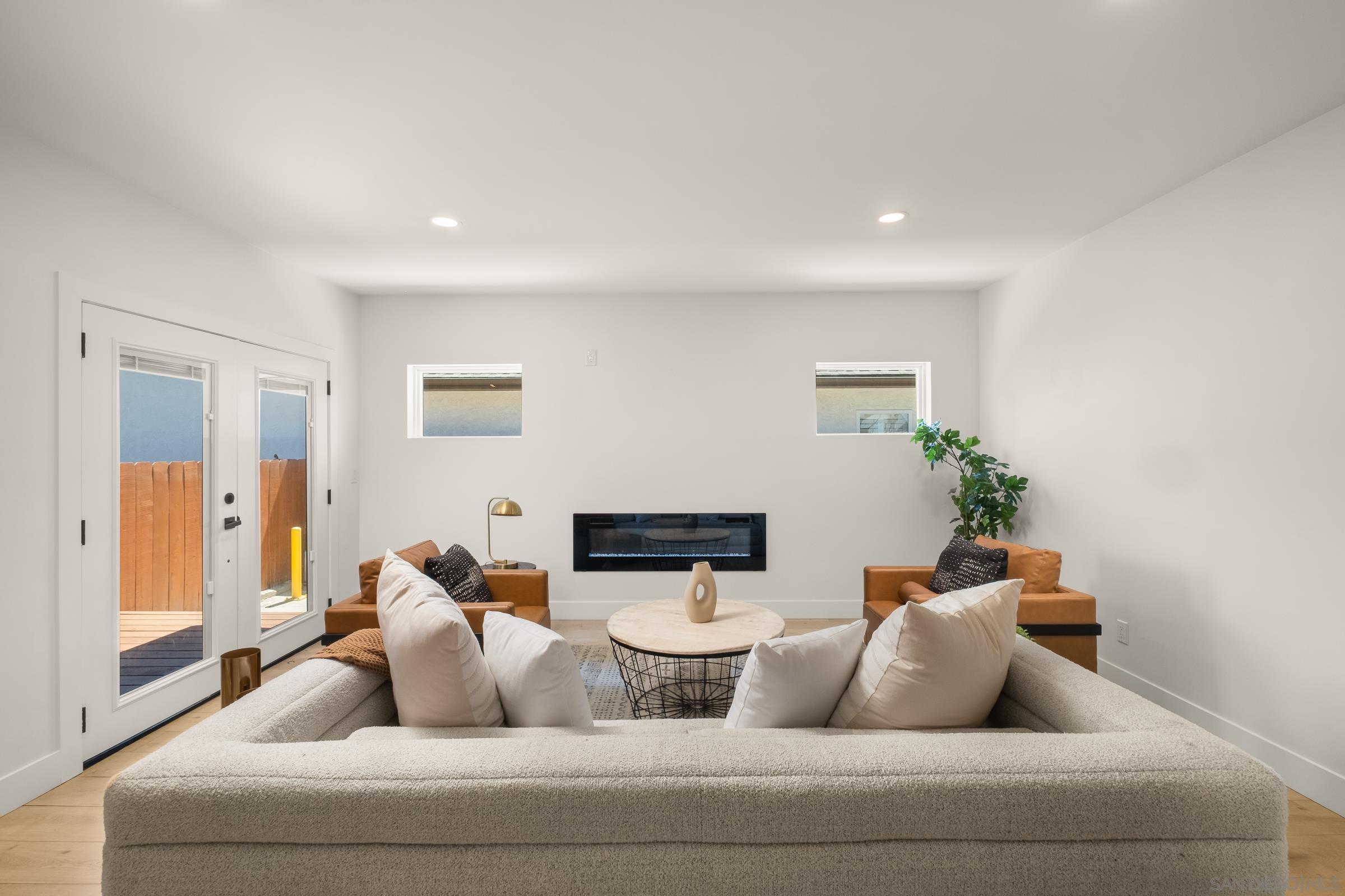 Detail Gallery Image 11 of 47 For 3365-69   Grim Ave, San Diego,  CA 92104 - – Beds | – Baths