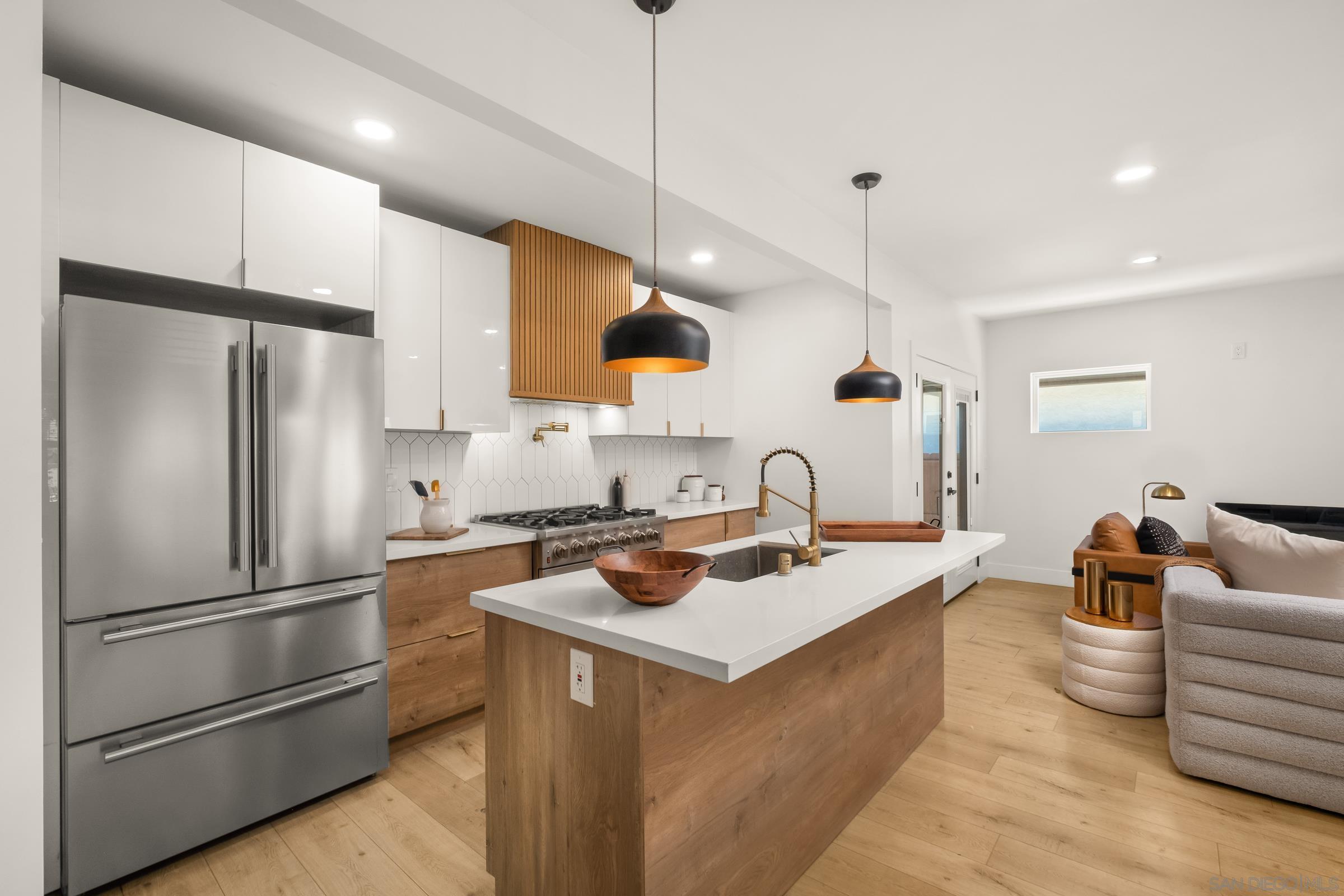 Detail Gallery Image 6 of 47 For 3365-69   Grim Ave, San Diego,  CA 92104 - – Beds | – Baths