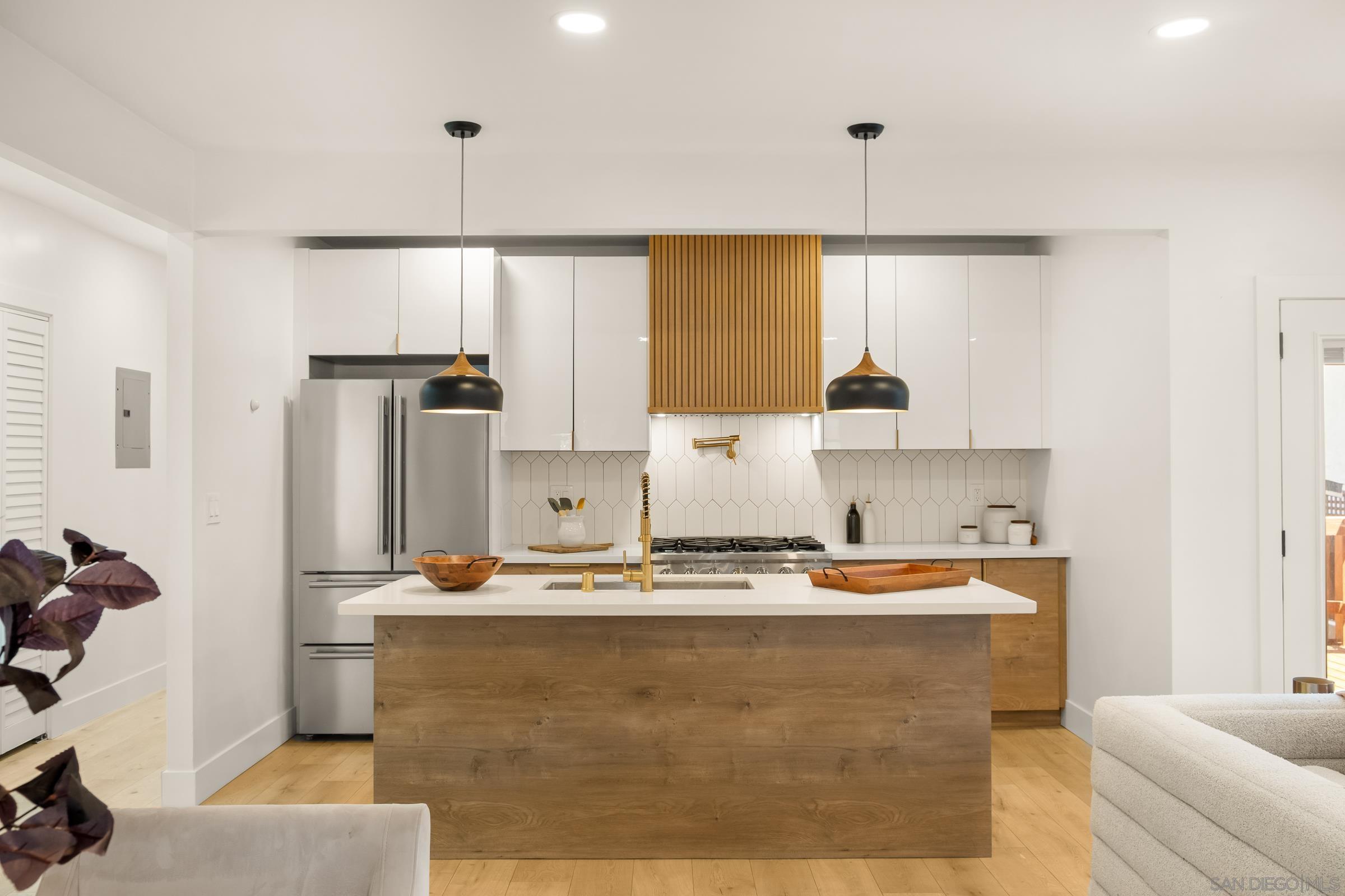 Detail Gallery Image 7 of 47 For 3365-69   Grim Ave, San Diego,  CA 92104 - – Beds | – Baths