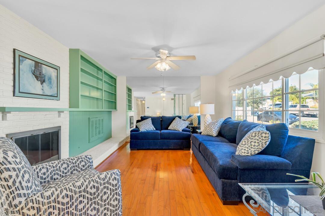 Detail Gallery Image 2 of 41 For 9326  Oakbourne Rd, Santee,  CA 92071 - 4 Beds | 2 Baths