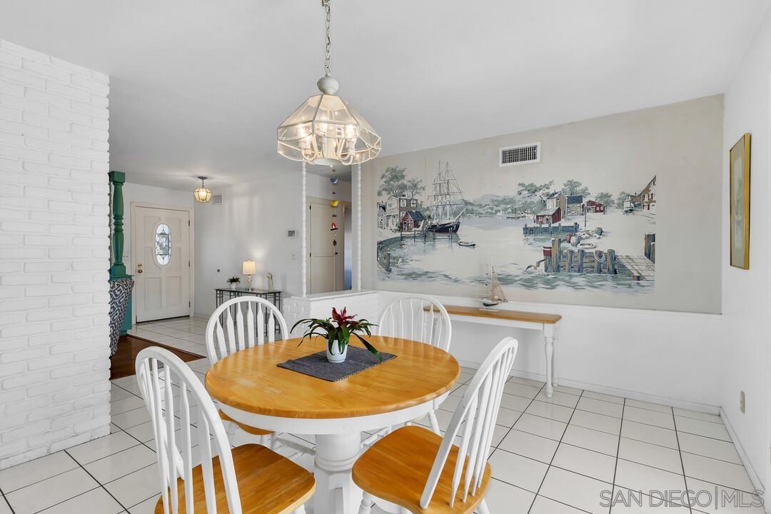 Detail Gallery Image 11 of 41 For 9326  Oakbourne Rd, Santee,  CA 92071 - 4 Beds | 2 Baths