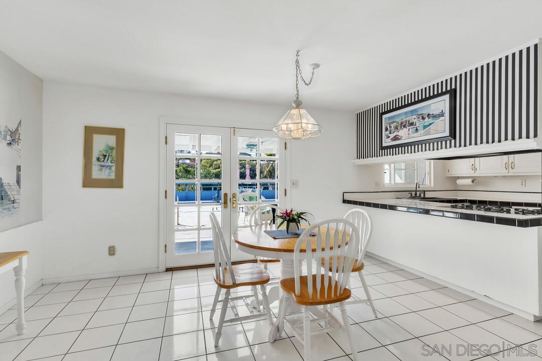 Detail Gallery Image 5 of 41 For 9326  Oakbourne Rd, Santee,  CA 92071 - 4 Beds | 2 Baths