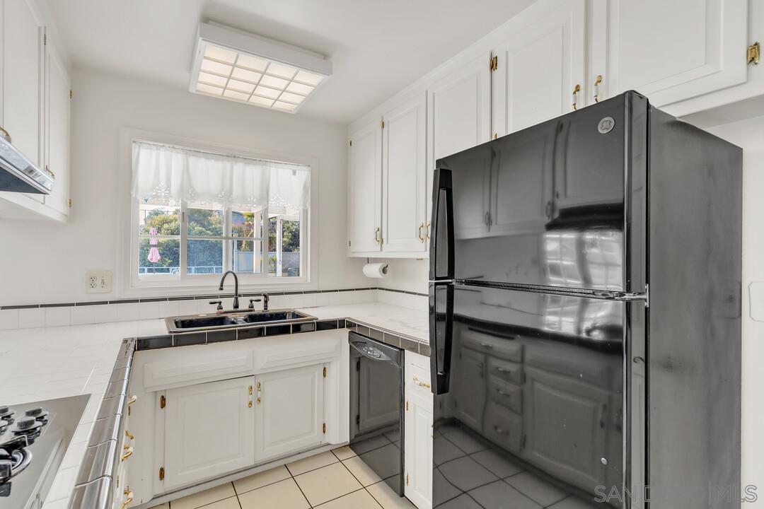 Detail Gallery Image 9 of 41 For 9326  Oakbourne Rd, Santee,  CA 92071 - 4 Beds | 2 Baths