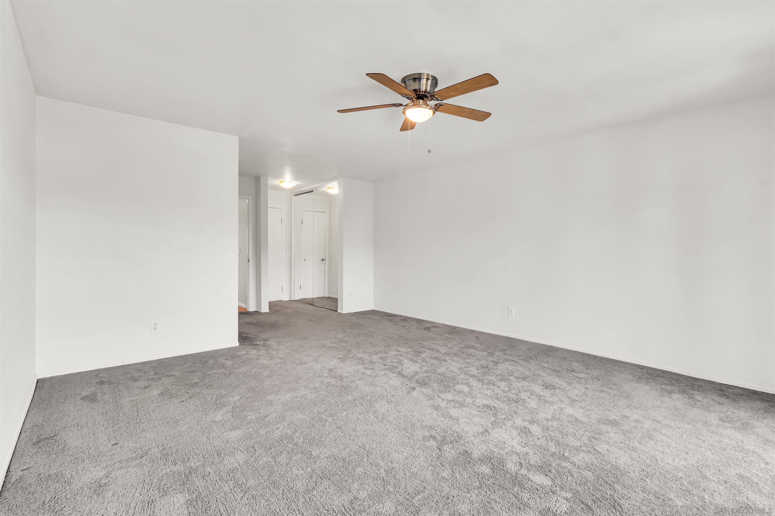 Detail Gallery Image 17 of 38 For 2507  Navarra Dr  #202,  Carlsbad,  CA 92009 - 2 Beds | 1 Baths