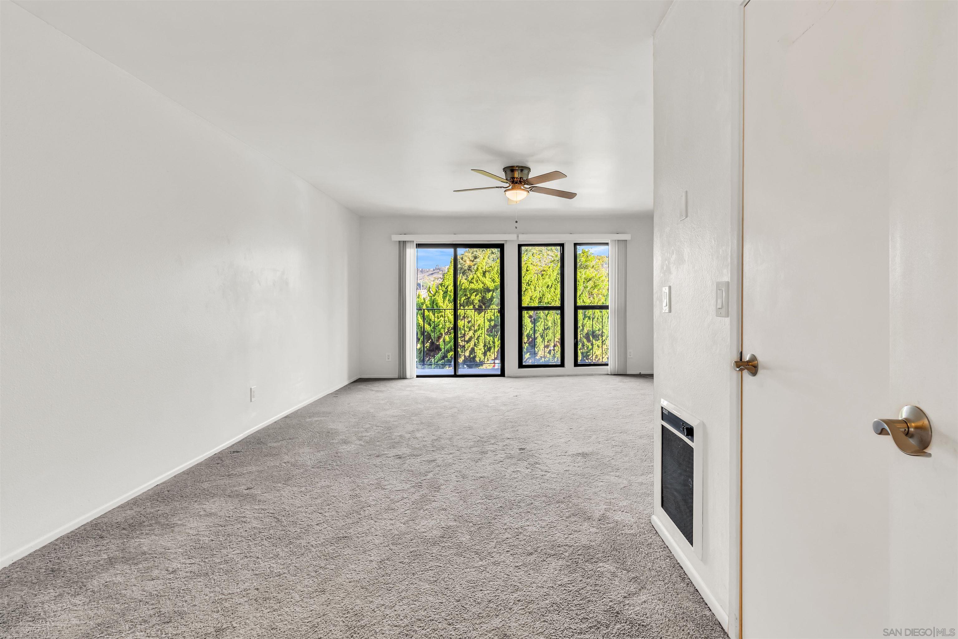 Detail Gallery Image 22 of 38 For 2507  Navarra Dr  #202,  Carlsbad,  CA 92009 - 2 Beds | 1 Baths