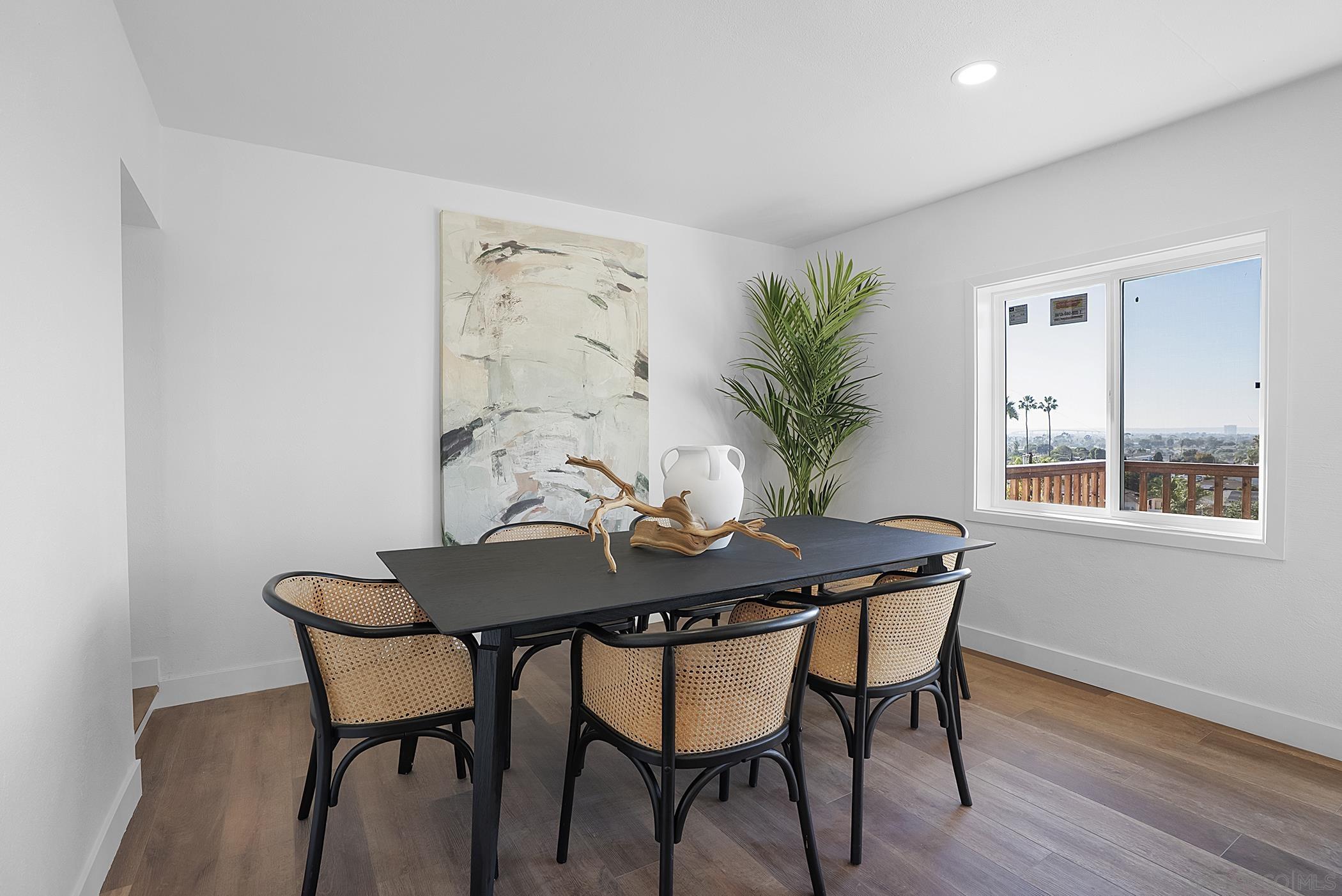 Detail Gallery Image 10 of 30 For San Onofre Ter, San Diego,  CA 92114 - 3 Beds | 2 Baths