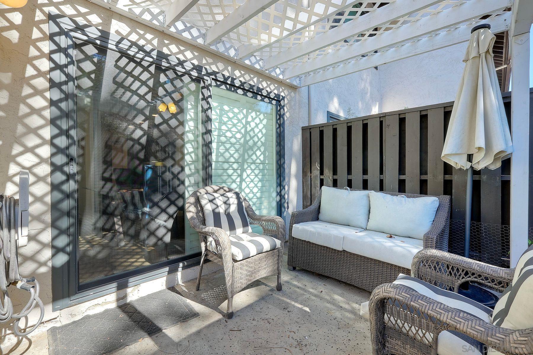 Detail Gallery Image 19 of 25 For 1122  via Loma Vista, El Cajon,  CA 92019 - 2 Beds | 2/1 Baths