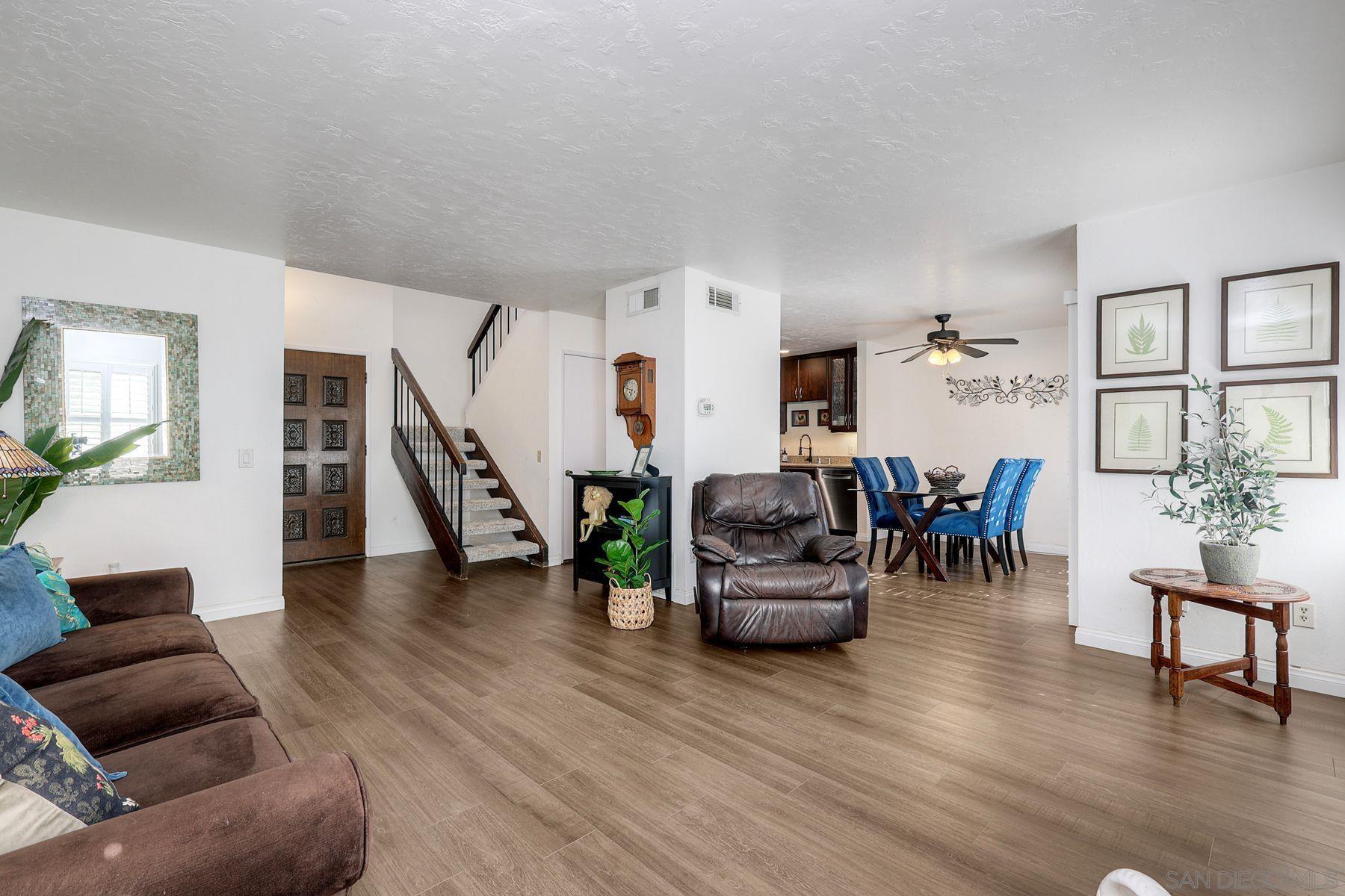 Detail Gallery Image 3 of 25 For 1122  via Loma Vista, El Cajon,  CA 92019 - 2 Beds | 2/1 Baths