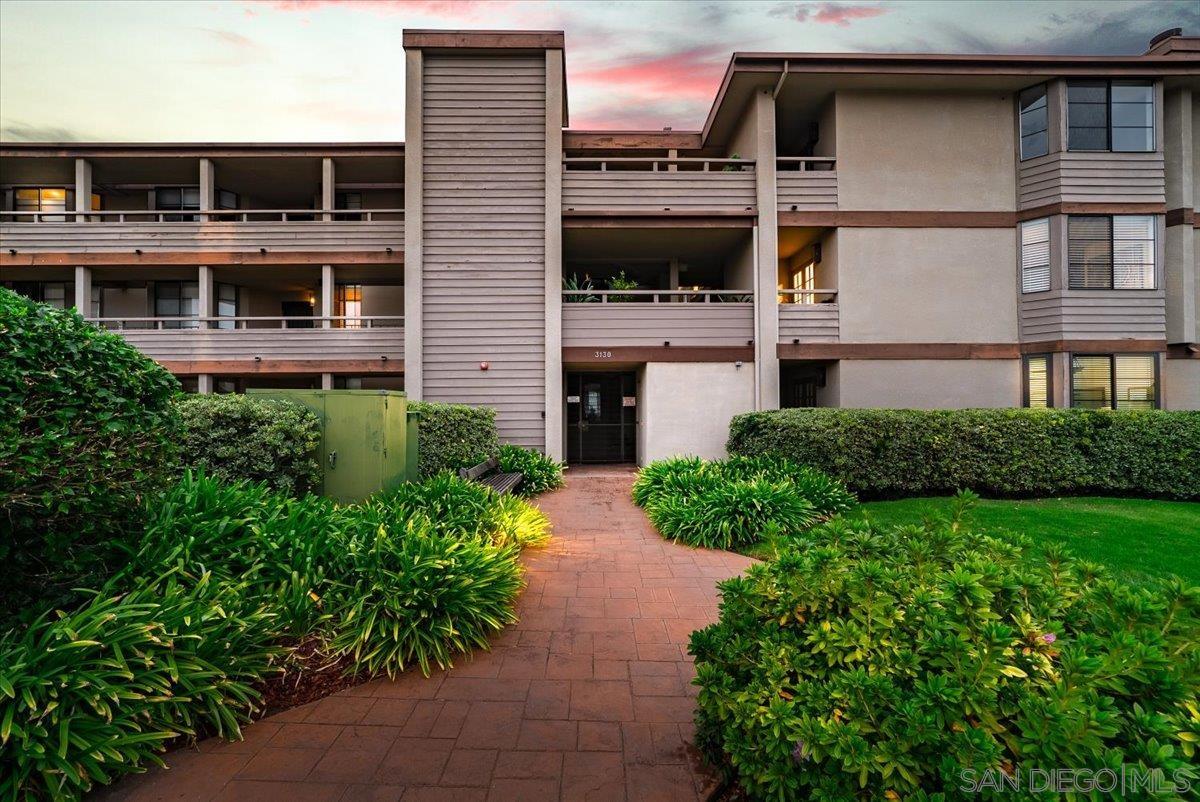 Detail Gallery Image 39 of 50 For 3130  Avenida De Portugal  #304,  San Diego,  CA 92106 - 2 Beds | 2 Baths