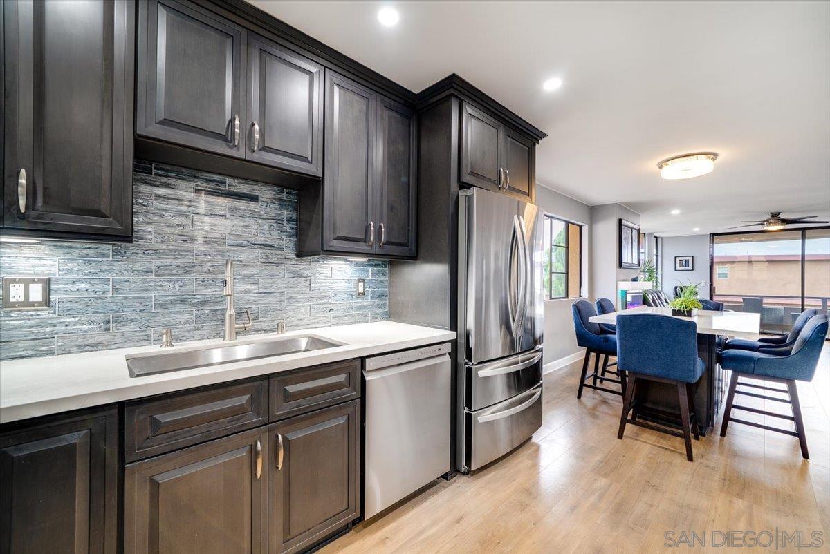 Detail Gallery Image 8 of 50 For 3130  Avenida De Portugal  #304,  San Diego,  CA 92106 - 2 Beds | 2 Baths