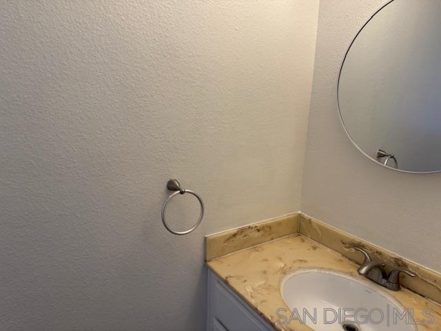 Detail Gallery Image 5 of 21 For 647  Beverly Pl., San Marcos,  CA 92078 - 2 Beds | 1/1 Baths