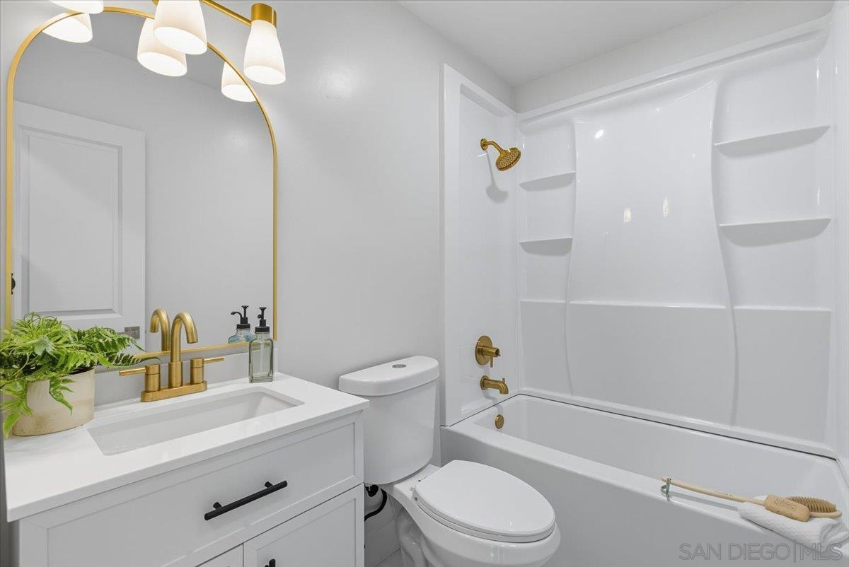 Detail Gallery Image 18 of 30 For 2039  Winnett St, San Diego,  CA 92114 - 3 Beds | 2 Baths