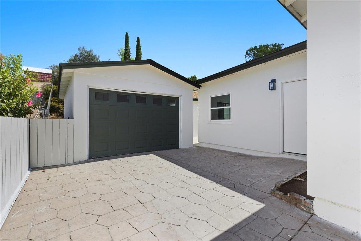 Detail Gallery Image 20 of 30 For 2039  Winnett St, San Diego,  CA 92114 - 3 Beds | 2 Baths