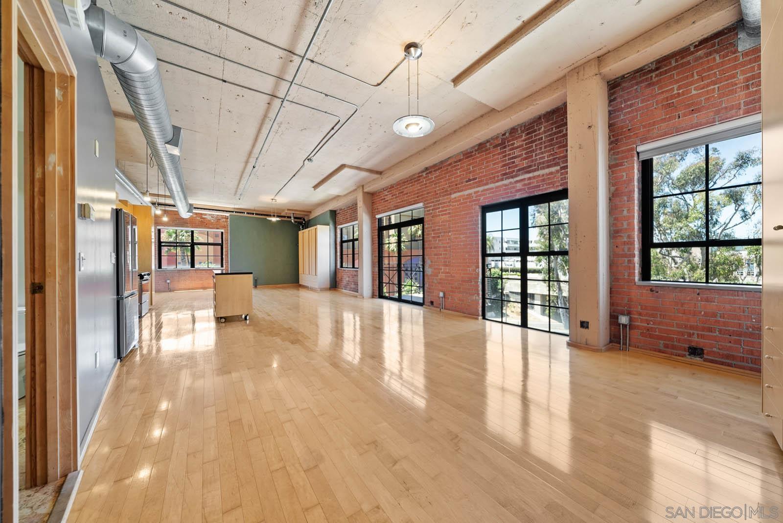 Detail Gallery Image 13 of 54 For 3940  7th Ave  #206,  San Diego,  CA 92103 - 1 Beds | 1 Baths