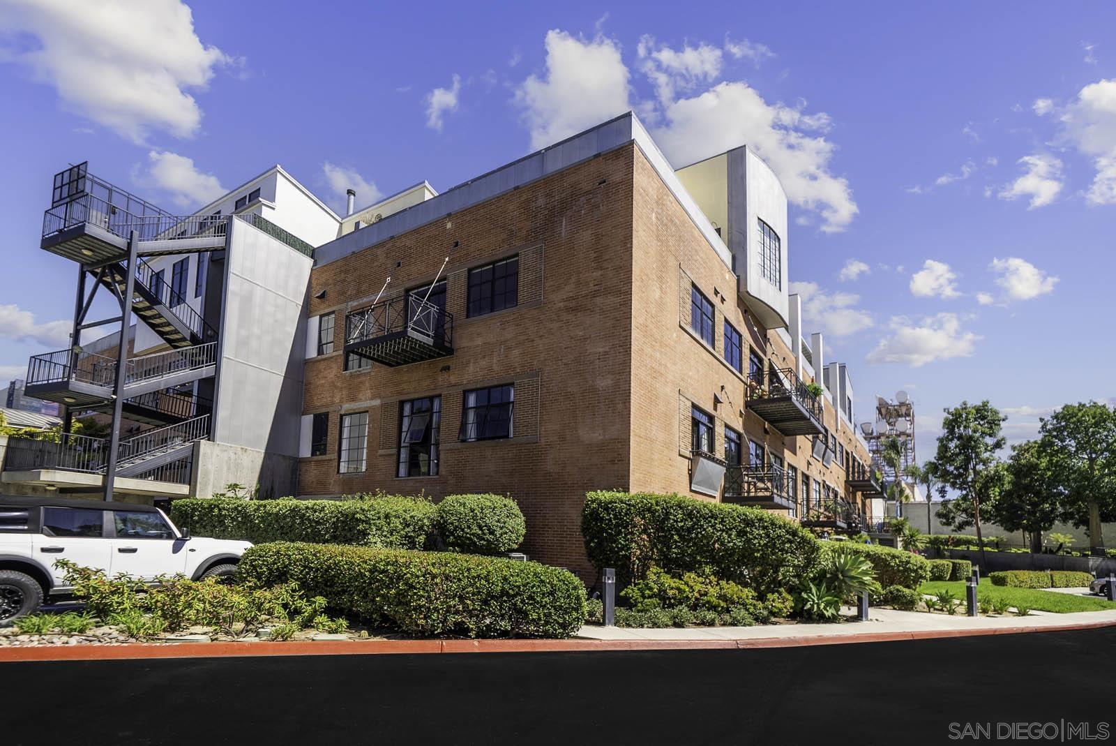 Detail Gallery Image 3 of 54 For 3940  7th Ave  #206,  San Diego,  CA 92103 - 1 Beds | 1 Baths