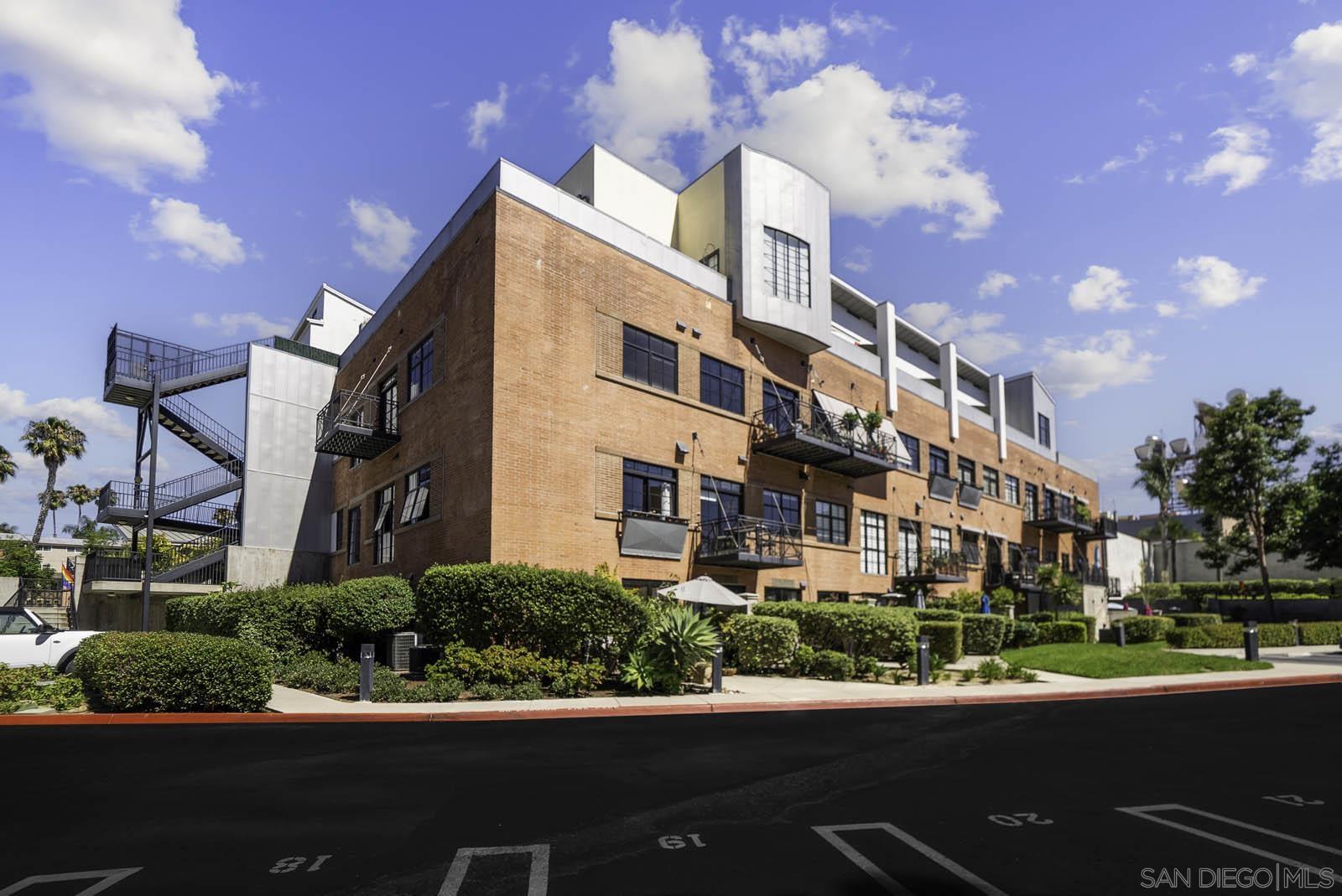 Detail Gallery Image 4 of 54 For 3940  7th Ave  #206,  San Diego,  CA 92103 - 1 Beds | 1 Baths