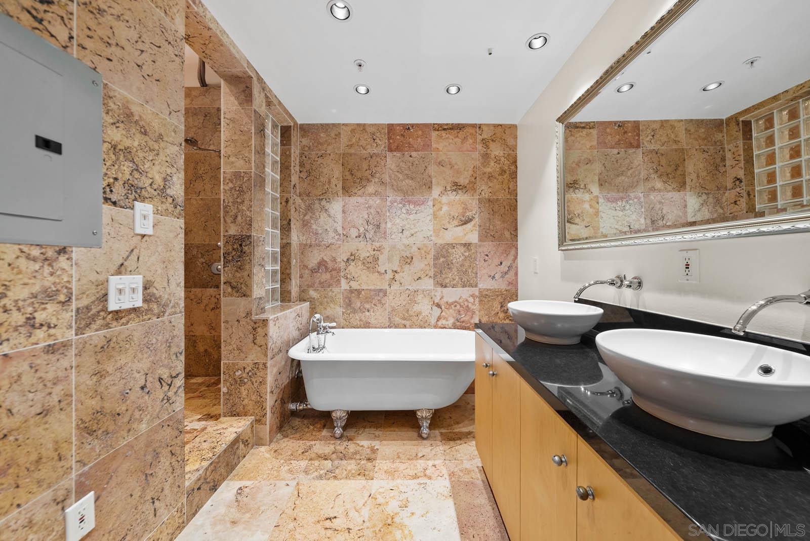 Detail Gallery Image 49 of 54 For 3940  7th Ave  #206,  San Diego,  CA 92103 - 1 Beds | 1 Baths