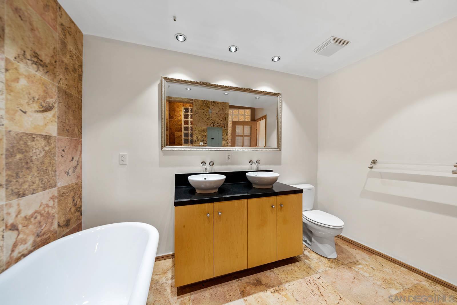 Detail Gallery Image 50 of 54 For 3940  7th Ave  #206,  San Diego,  CA 92103 - 1 Beds | 1 Baths