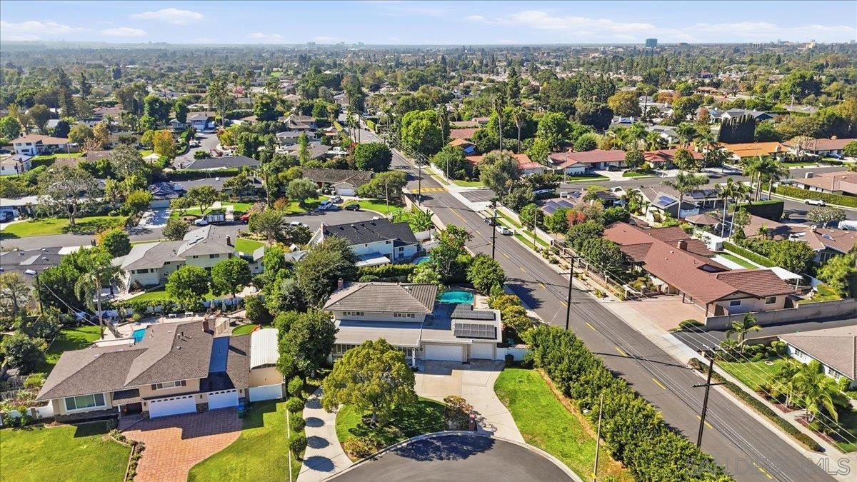 Detail Gallery Image 20 of 35 For 1262  Brittany Cross Rd, Santa Ana,  CA 92705 - 6 Beds | 4 Baths